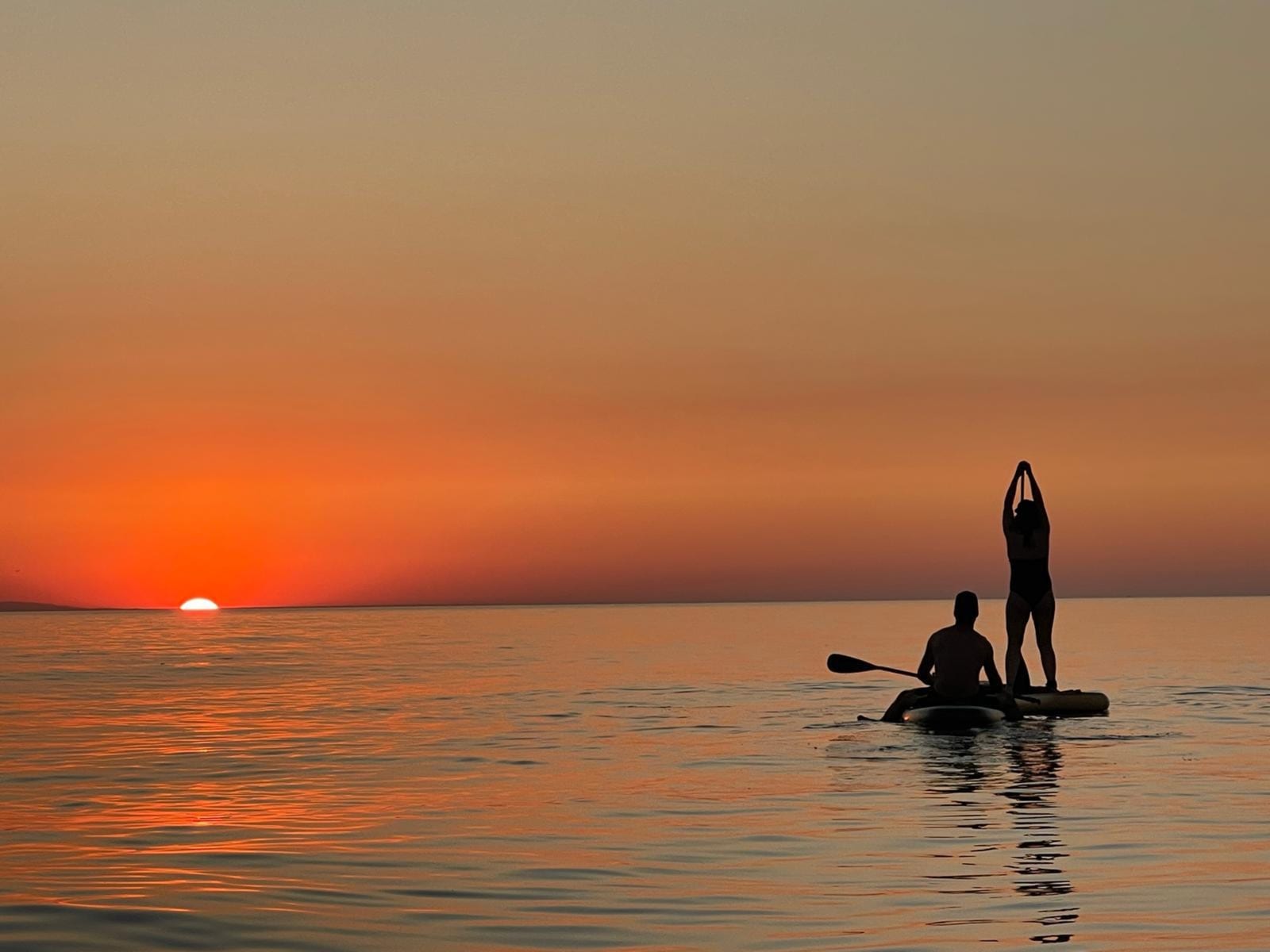 Barcelona: Sunrise or Sunset Paddle Surf with Photos