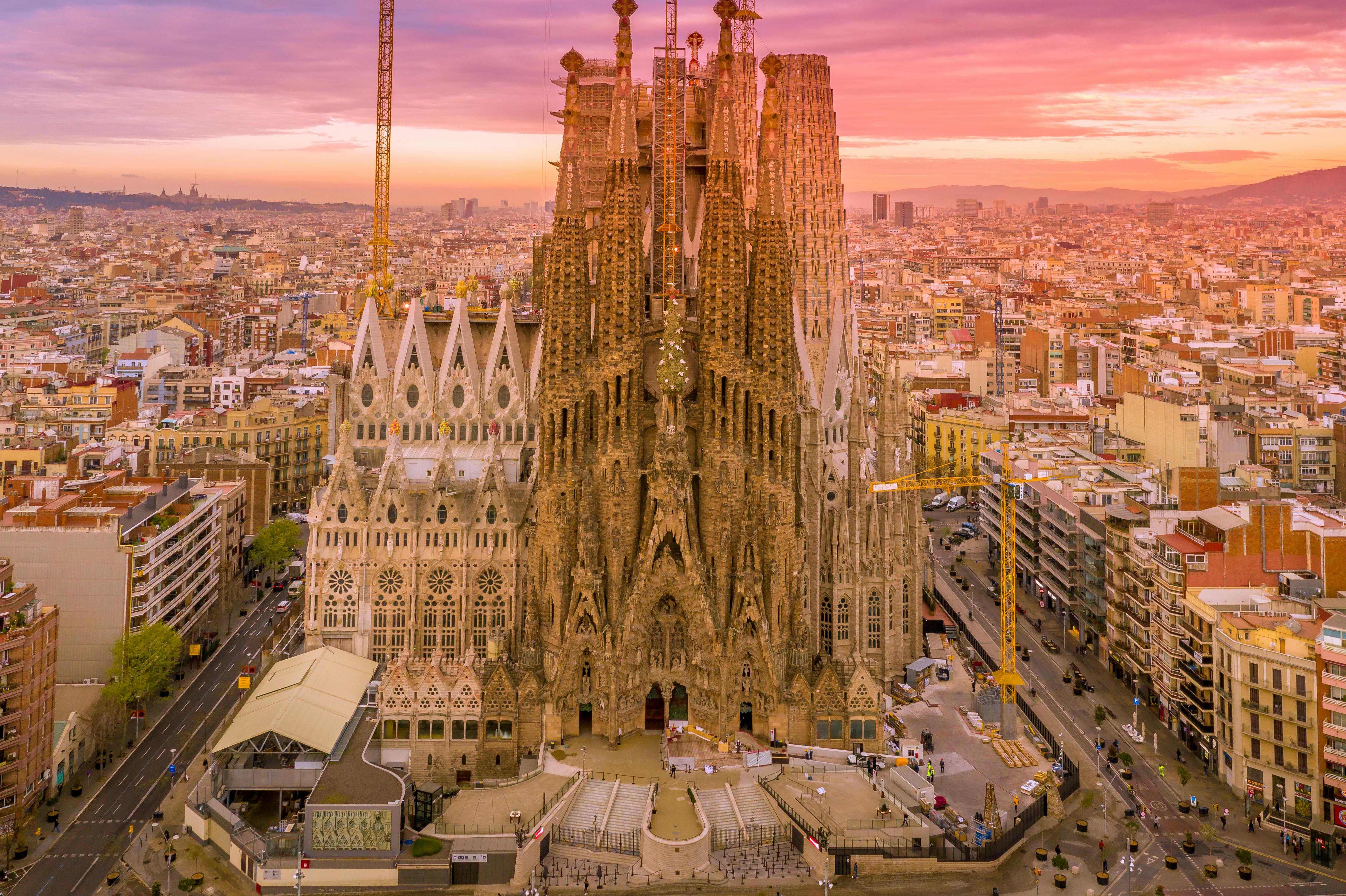 Tour privato a piedi dei luoghi più significativi di Barcellona