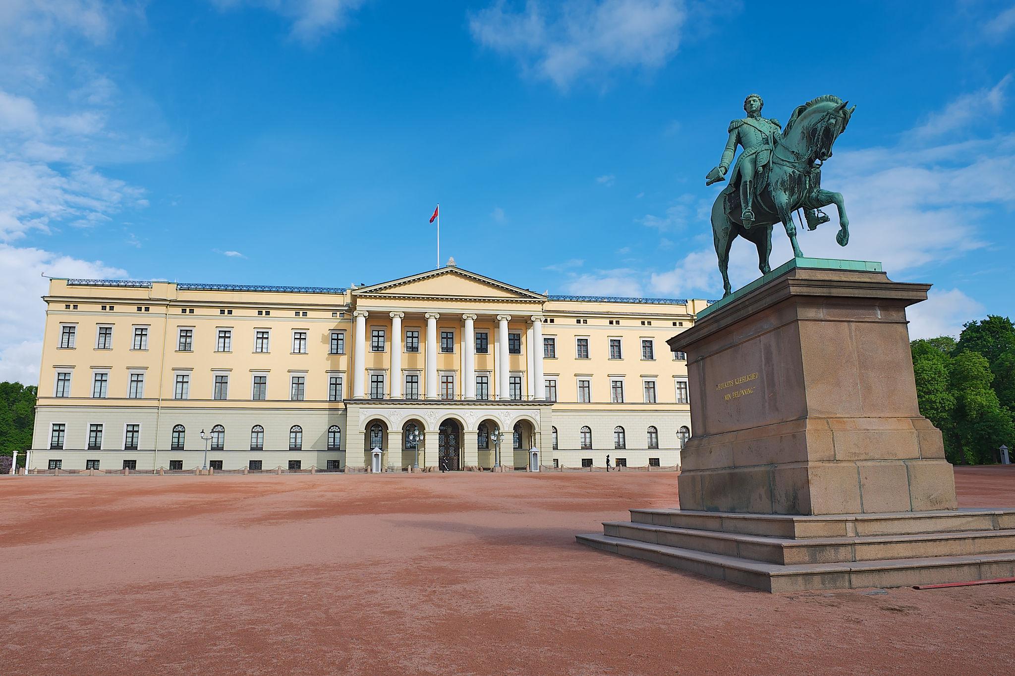 Oslo Private History, Art & Secrets Tour